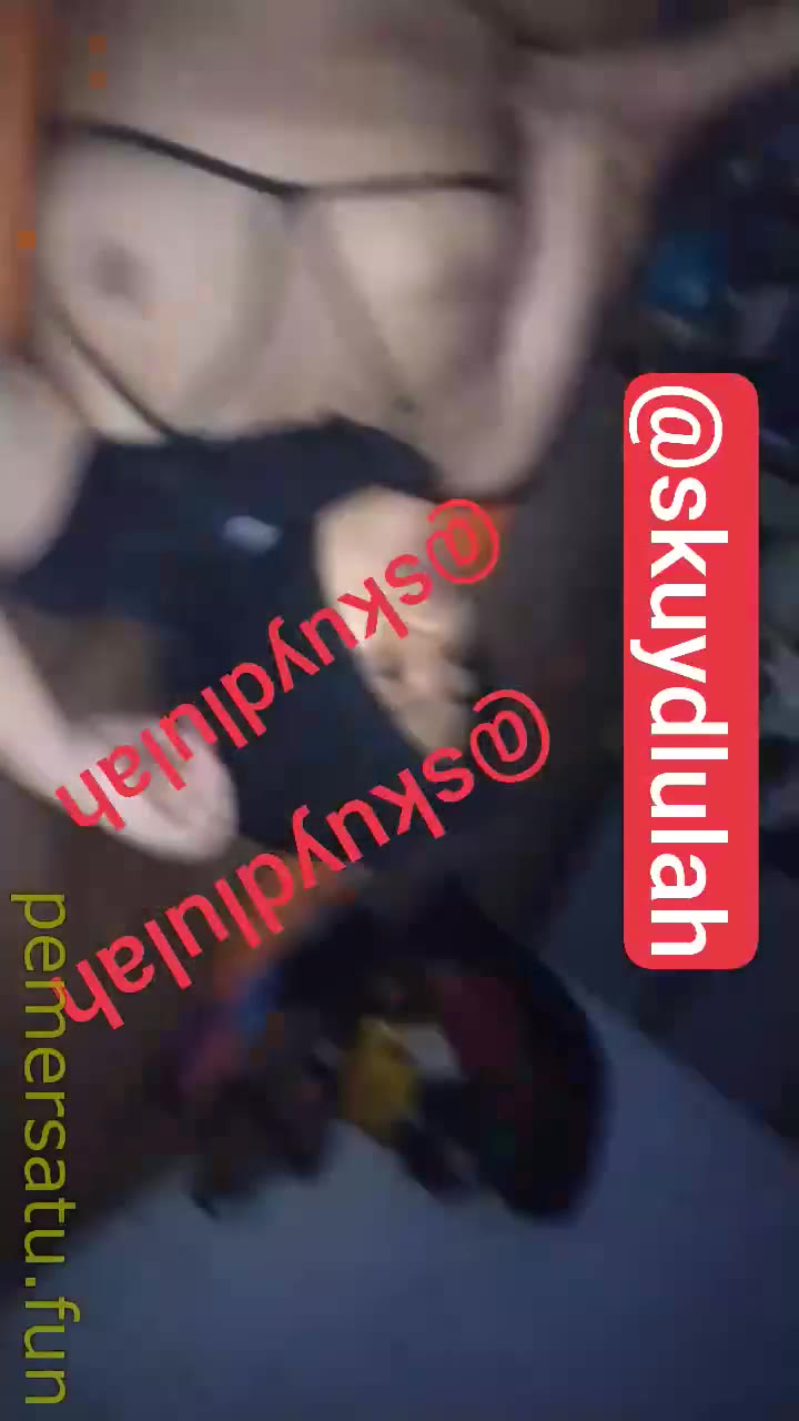 P2 Hijab Sg 3some Abg 18yo Rare