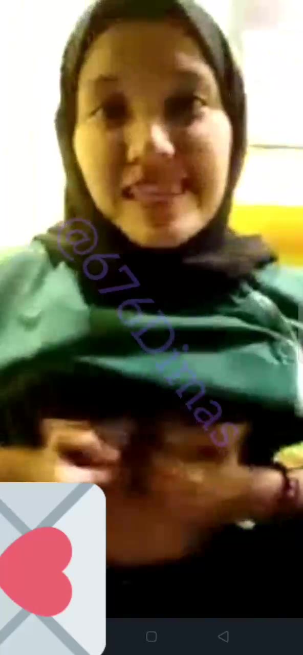 Ranum Vcs Sama Jilbab Hitam Baju Hijau Pamer Toket