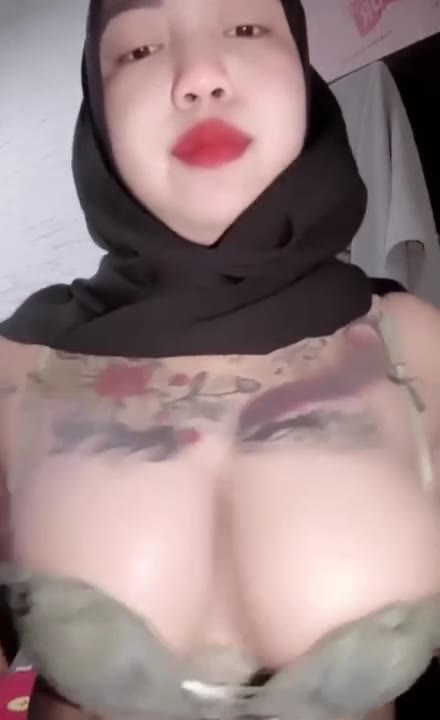 Thumbnail untuk 8395762936 20231203 Solehot Montok Bertattoo Gurih Remas Bukit