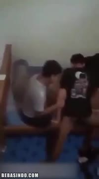 Thumbnail untuk Bokep Indo Intip Bocil Smp Lagi Digilir Teman