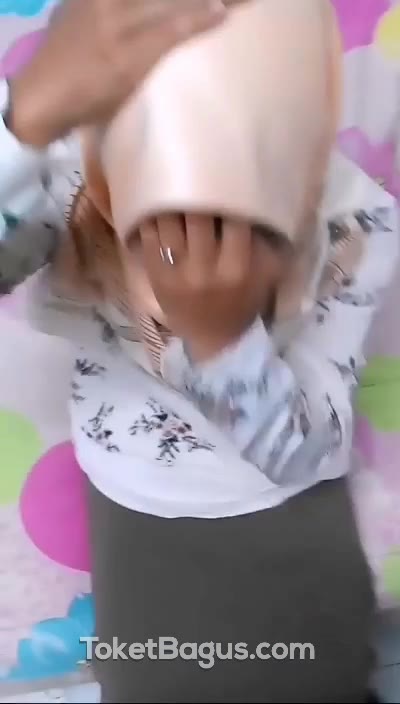 Thumbnail untuk Aldira Jilbab Blowjob 2 Website Video bokep Toket