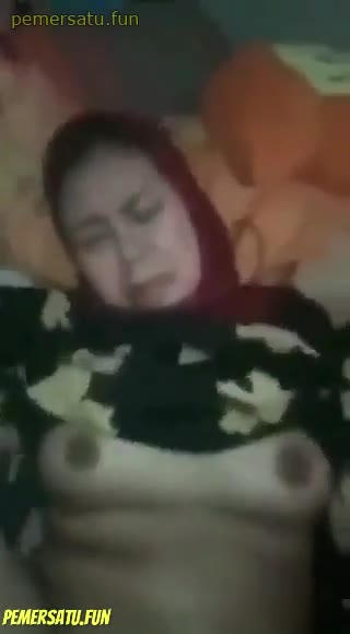 Geleng Jilbab Dientot Merintih Dia Geleng