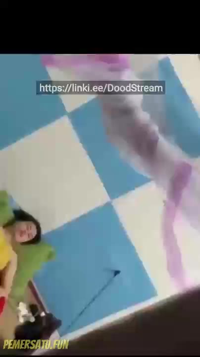 Ya Ngintip Tetangga Sebelah Berisik Ternyata Colmek Entot Ga