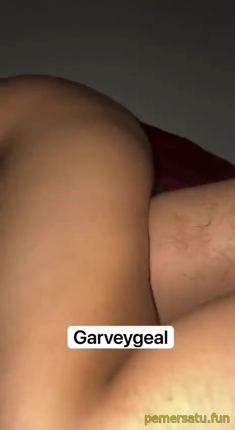 P16 Alter Garveygeal 18yo Viral