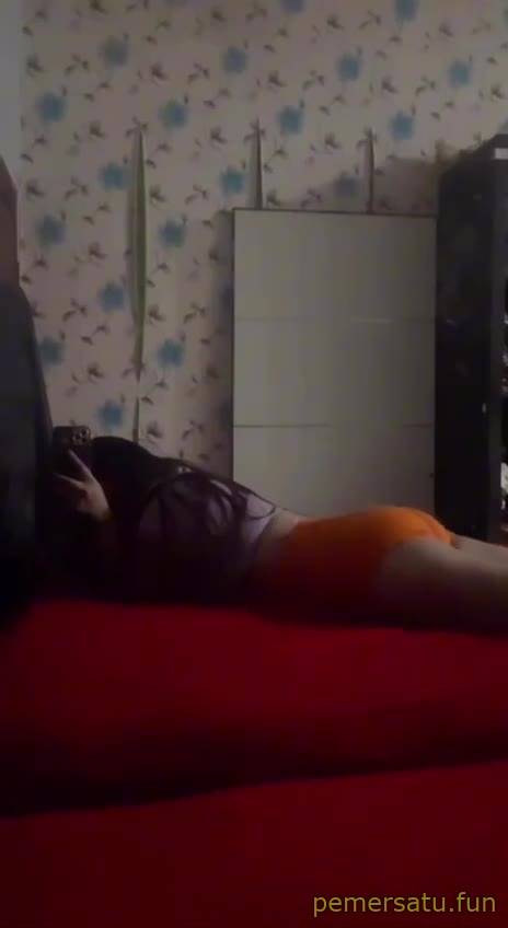 P28 Ochi Berlian Tante Selebgram Montok