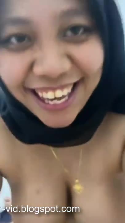 Thumbnail untuk Bunda Jilbab Toge Ngentot Rr Vid Doodstream video