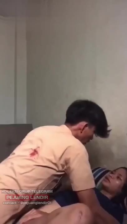 Thumbnail untuk Abg Viral Skandal Tresome Do Hotel 10 Doodstream 1