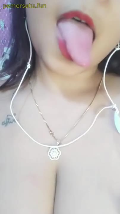 P9 Tante Rina Hijab Kalau Pap Kamera Bergoyang