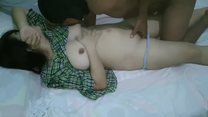 Thumbnail untuk Pada Akhirnya Cewekku Pasrah Di Ewe Simontok Indo
