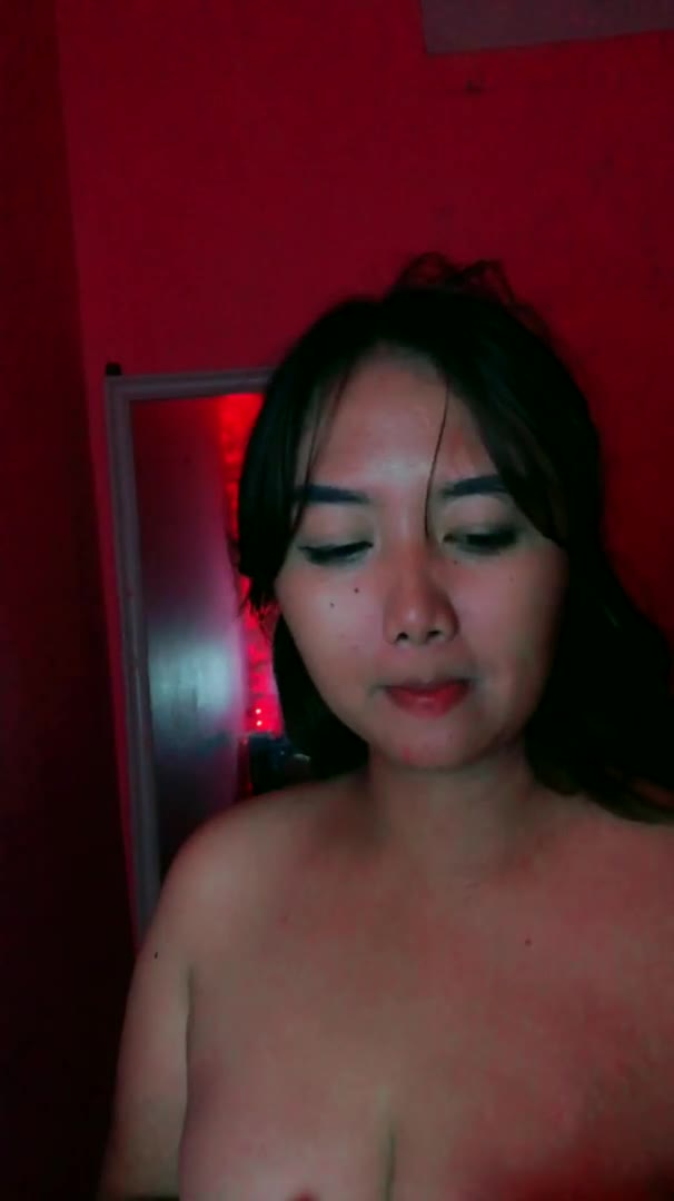 Mango Remas Payudara Sambil Desah Adinda Putri ID 73689086