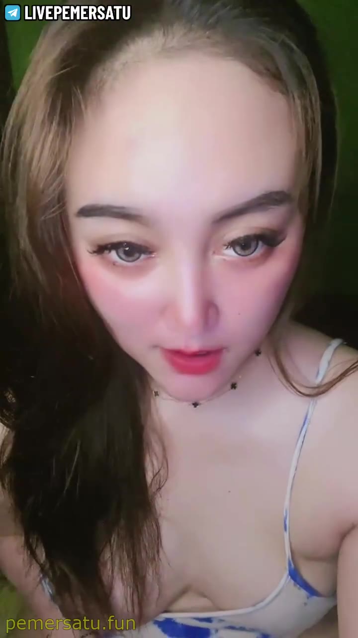 P1 Faye Gemoy Glowing Live