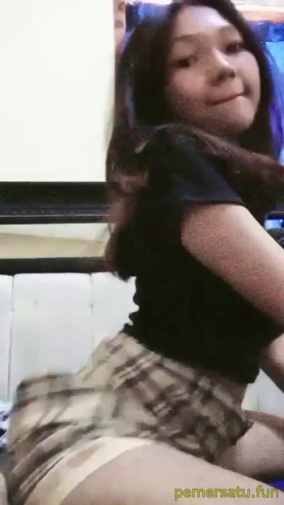 P32 Kirana Abg 18yo Sange Colok Memek