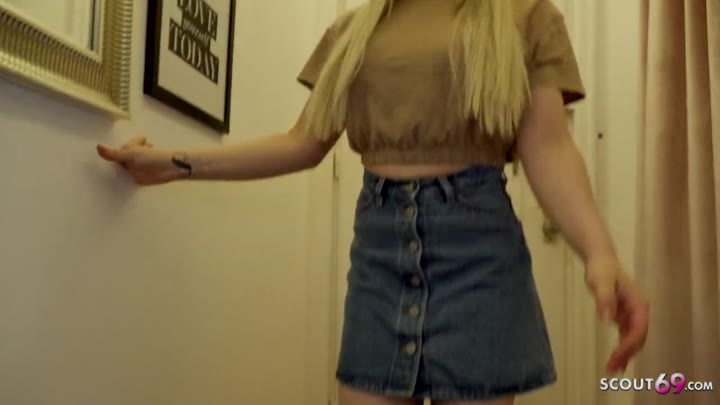 Thumbnail untuk German Scout Foto Model Angie Talk To Rough