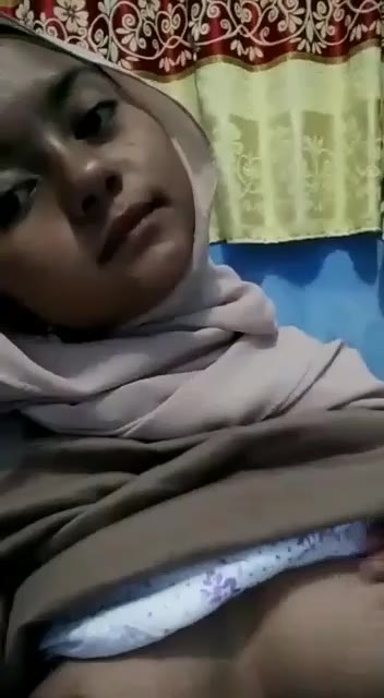 P1 Abg Jilbab Lesya Manis Mata Sayu Suka Colok Memek,mp4