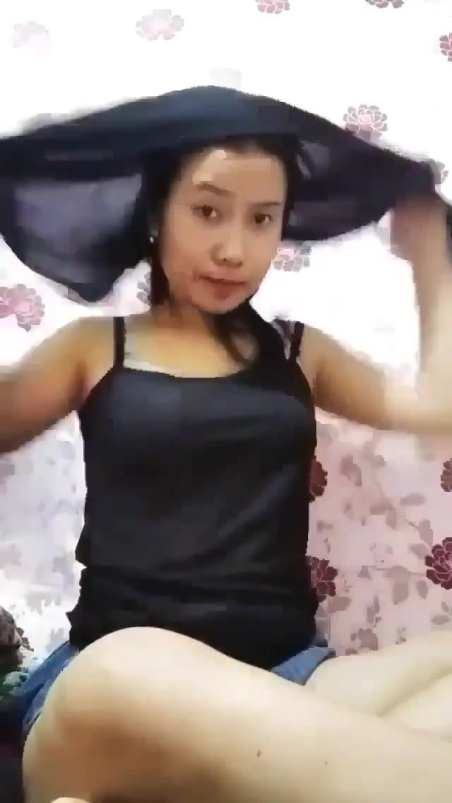 P2 Jilbab Wallpaper Bunga Beraksi Hijab Jilbab Tanktop Pamerbadan Milf Ayamkampus Ie5w