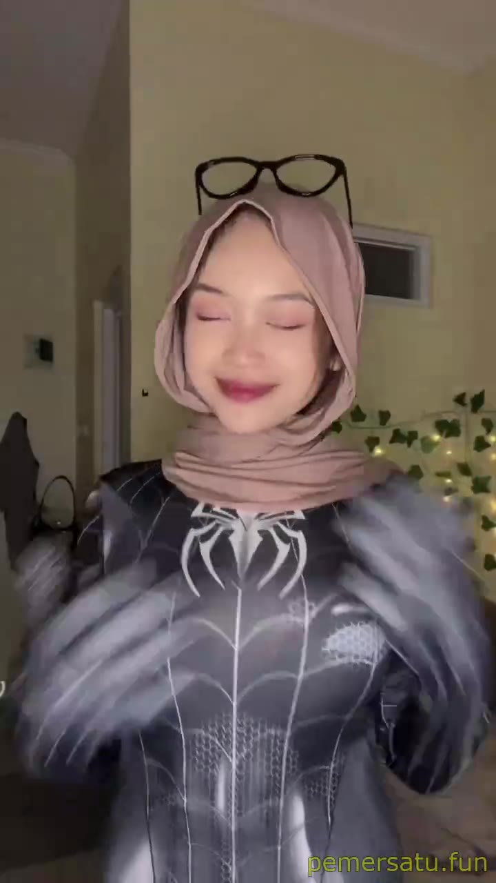 P100 Sheei Trakteer Abg 18yo Talent