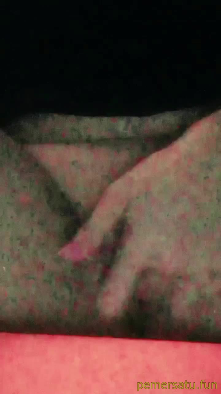 P15 ABG 18yo Sange Mulus Memek Sempit Ada Ngentotnya