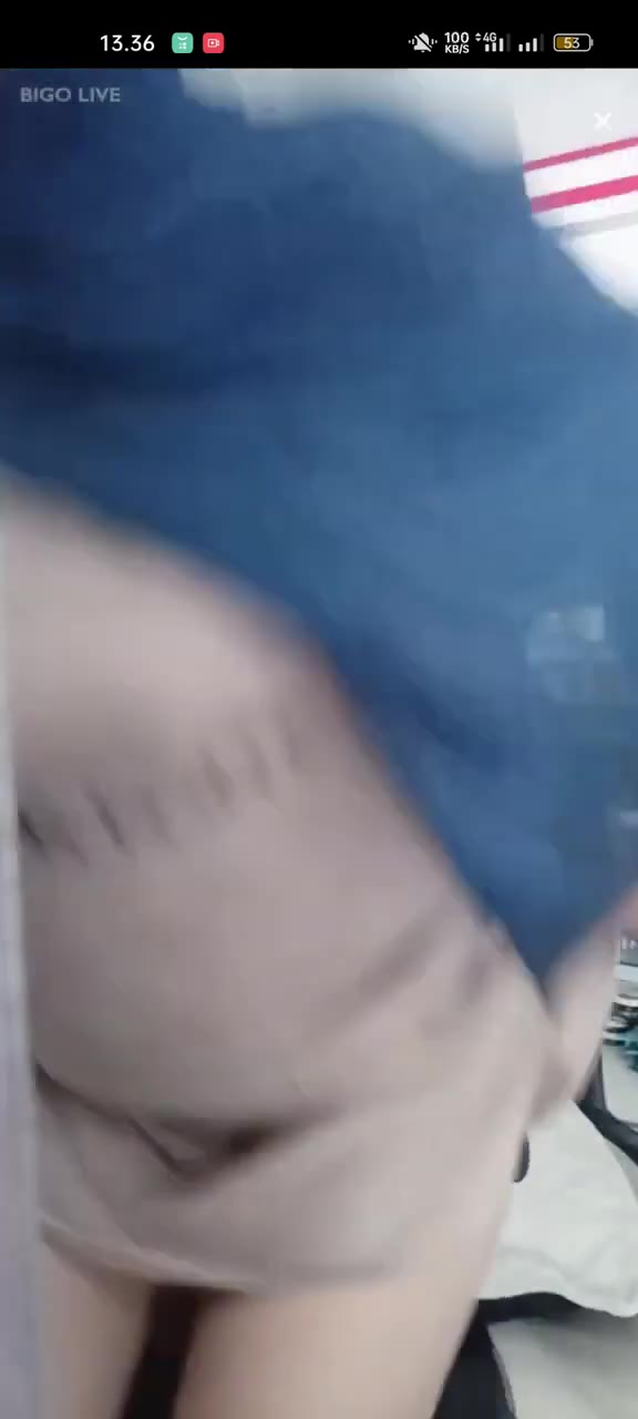 Memek Hijabers Disuruh Jaga Warung Malah Live Pamer