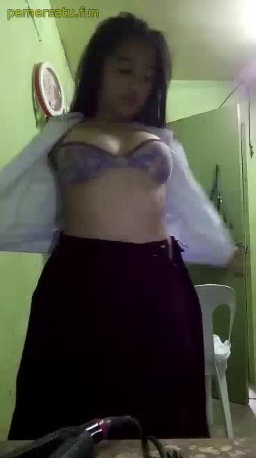 P1 Viral Abg Buka Seragam Colok Memek Berbulu