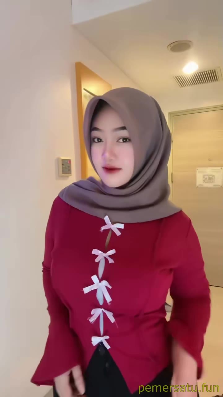 P18 Masulaindah Abg 18yo Sange