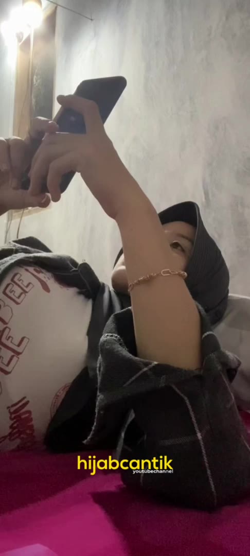 Thumbnail untuk Alamak Kok Besar Hijab Cantik Bigo Live 2022