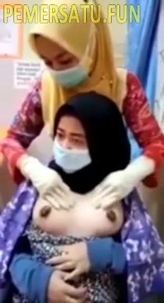 (new) Bidan Jilbab Praktek Memperlancar Asi