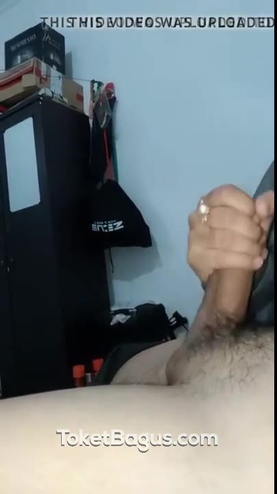 Thumbnail untuk Jilbab Isep Kontol Papa Tiri Video sma twitter