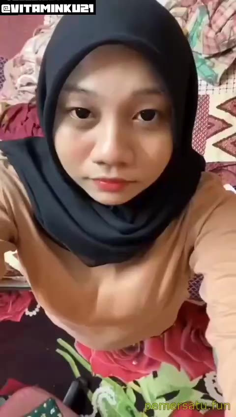 P64 Awek Caltex Jilbab 18yo Sange