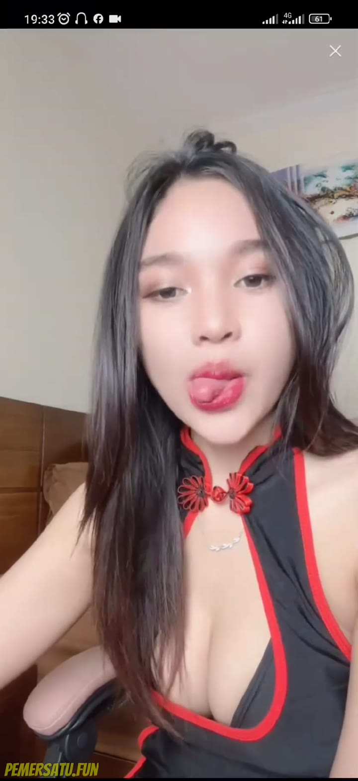 P18 Adenia Baju Haram Cantik Colmek Live