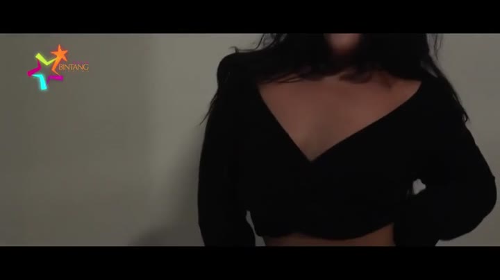 Bintang Istri Minta Ngewe Terus Kelas