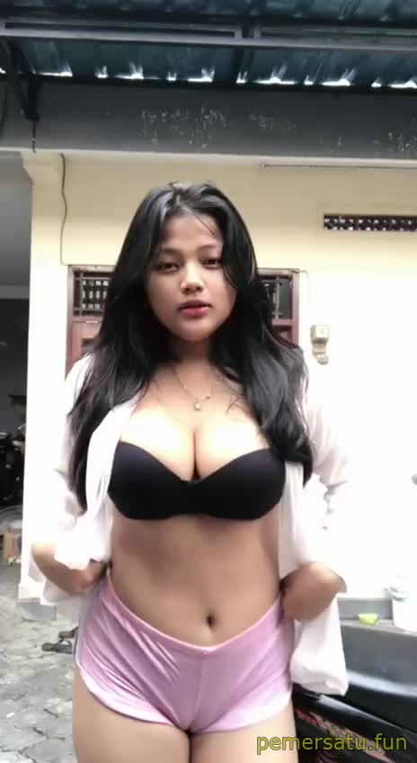 P18 Annie V1 Tiktoker Abg 18yo