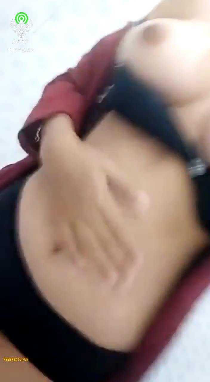(new) Jilbab Abg Imut Pamer Nenen