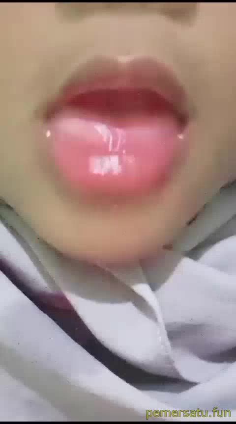 P1 Jilbab Melet