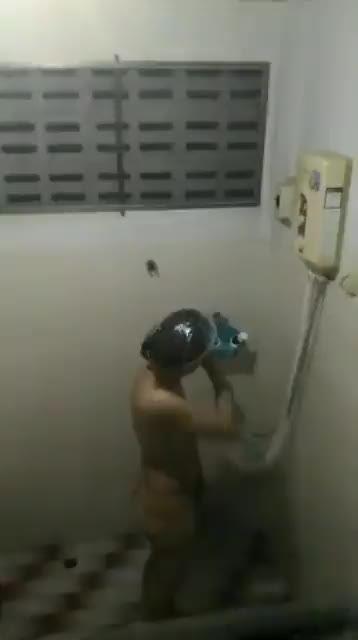Bokepterbaru Ngintip Kakak Mandi Malam Malam