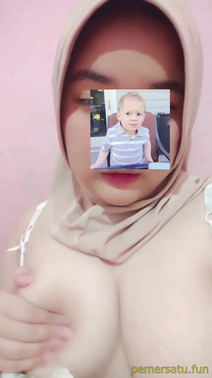 P10 Gebi Jilbab ABG 18yo Memek Sempit Segaris Pink Pemersatu Fun