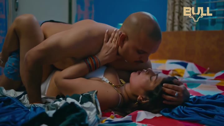 Thumbnail untuk Chhatri 2024 Ep1 2 Bullapp Hot Hindi Web
