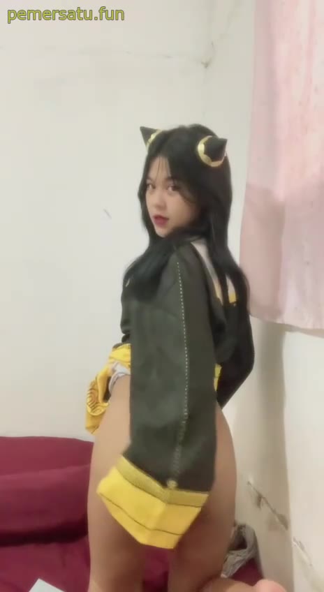 P2 Caroline Puja Lestari Cosplayer 18yo Binal
