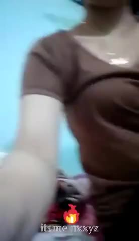 INDO Jilbab - Kirim Video Pamer Toket Supaya Ga Putus ABG