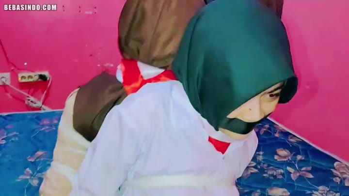 Thumbnail untuk 3068 Bokep Culik Pelajar Hijab Pramuka Pulang Sekolah