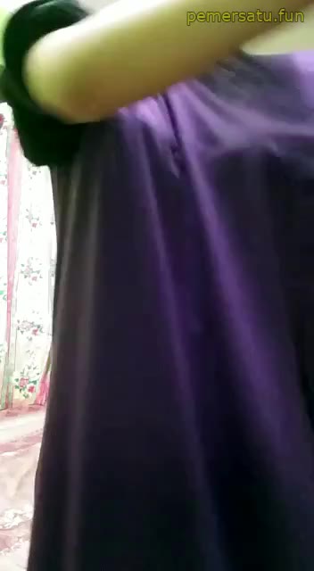 P1 Abg 18yo Suka Banget Mainin Tubuhnya Demi Ayang