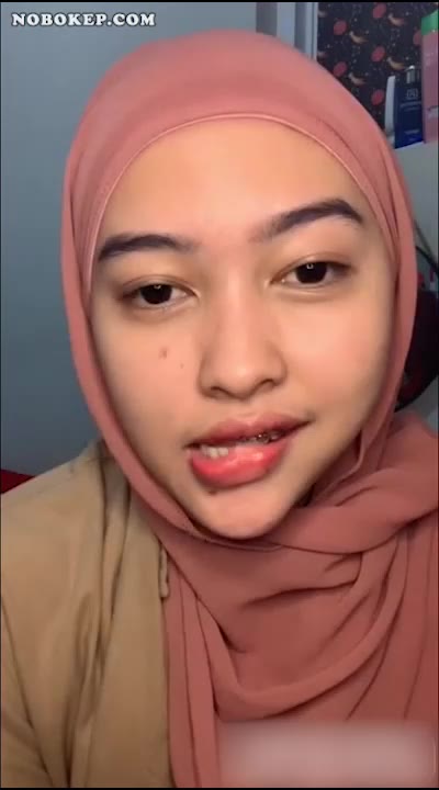 Thumbnail untuk Bokep Indo Caca Jilbab Body Montok Viral simontok
