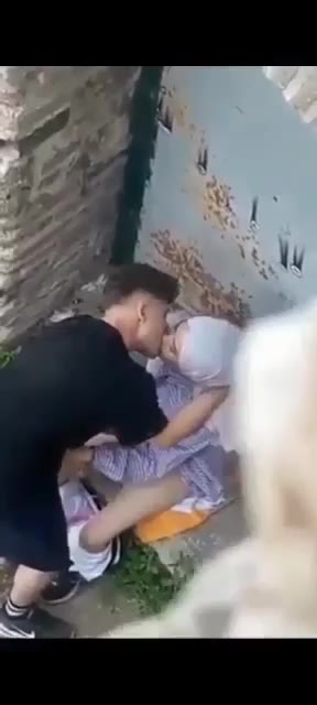 Thumbnail untuk Ngintip Orang Pacaran terabox Movies tiktok baru tante