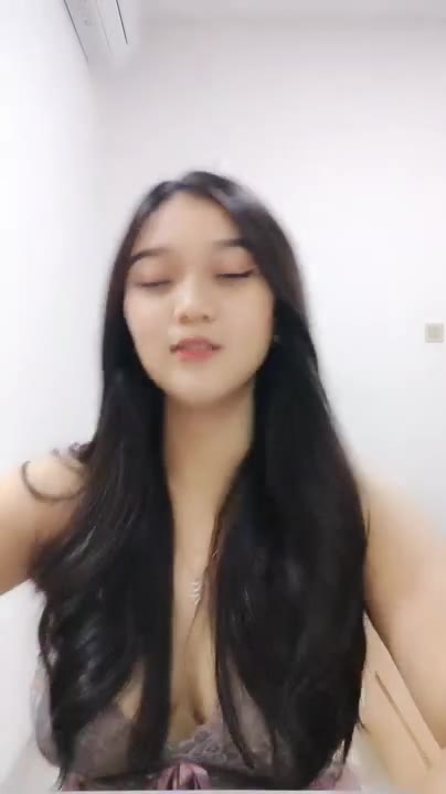 Thumbnail untuk Sheeila Indy Cantik Live Barbar Lingerie Abu2 Video