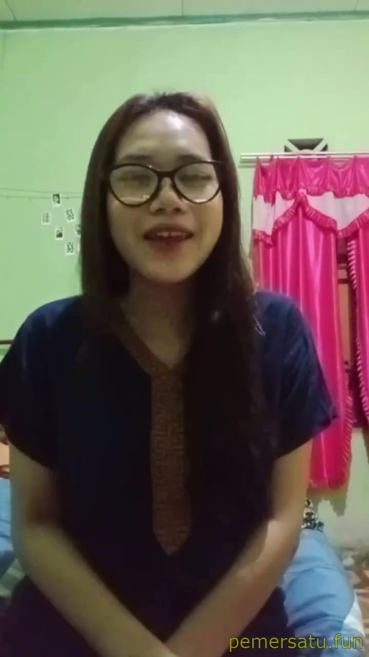 P13 Zeya Abg 18yo Kacamata Sange