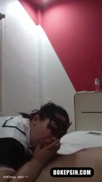 Thumbnail untuk Tante Miraindira Kostum Pelayan Binal Jerit Bokepsin video