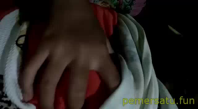 P4 Anisa ABG 18yo Imut Toket Kecil Colok Memek Becek