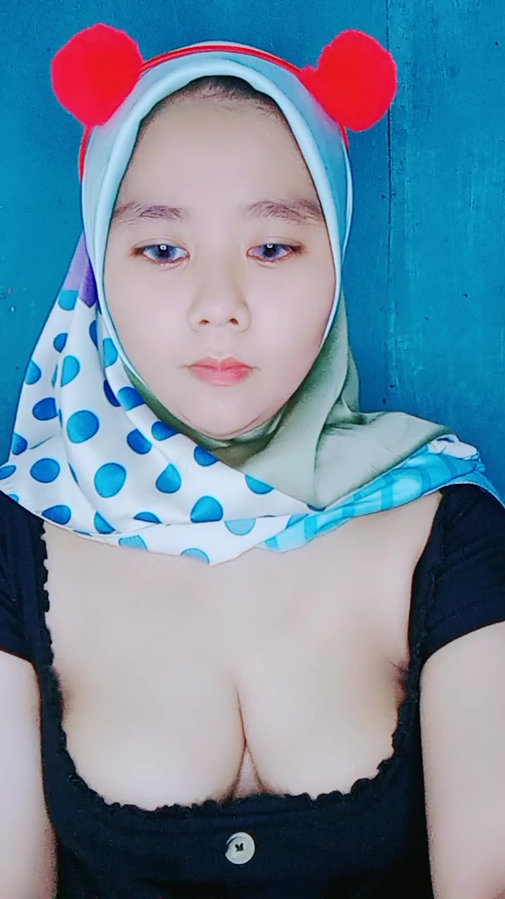 Thumbnail untuk Pamerin Belahan Tt Dedek Rara Ukhti Melet Id