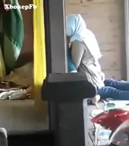 Thumbnail untuk Bokep Jilbab Ketahuan Mesum Sama Warga Yakwad Twitter