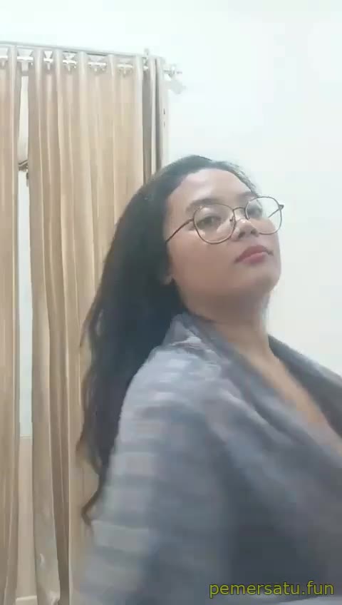 P3 Kacamata Gemoy Pulang Kondangan