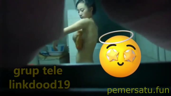 P10 Mengintip